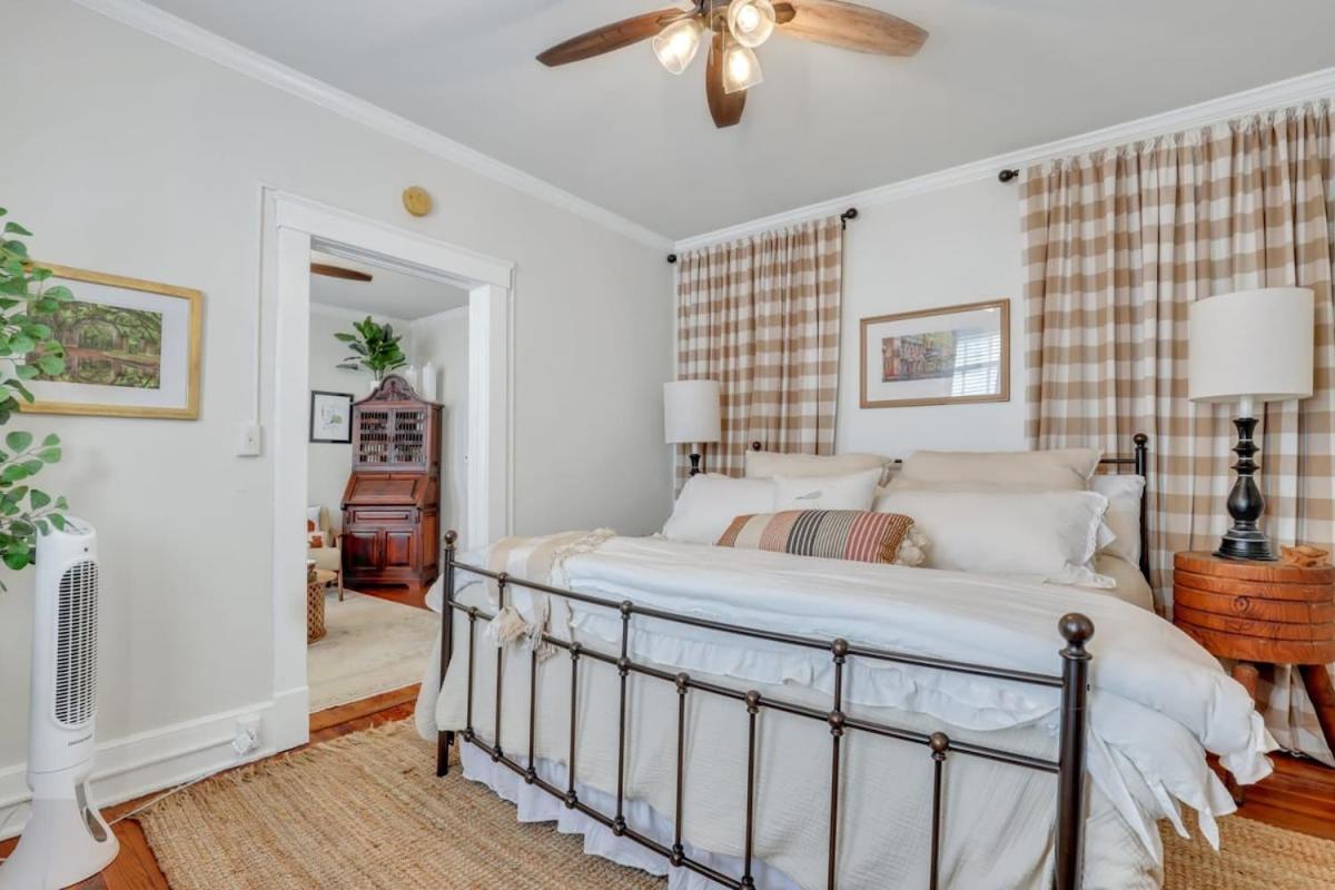 Southern Belle On Oglethorpe Square Savannah Luaran gambar